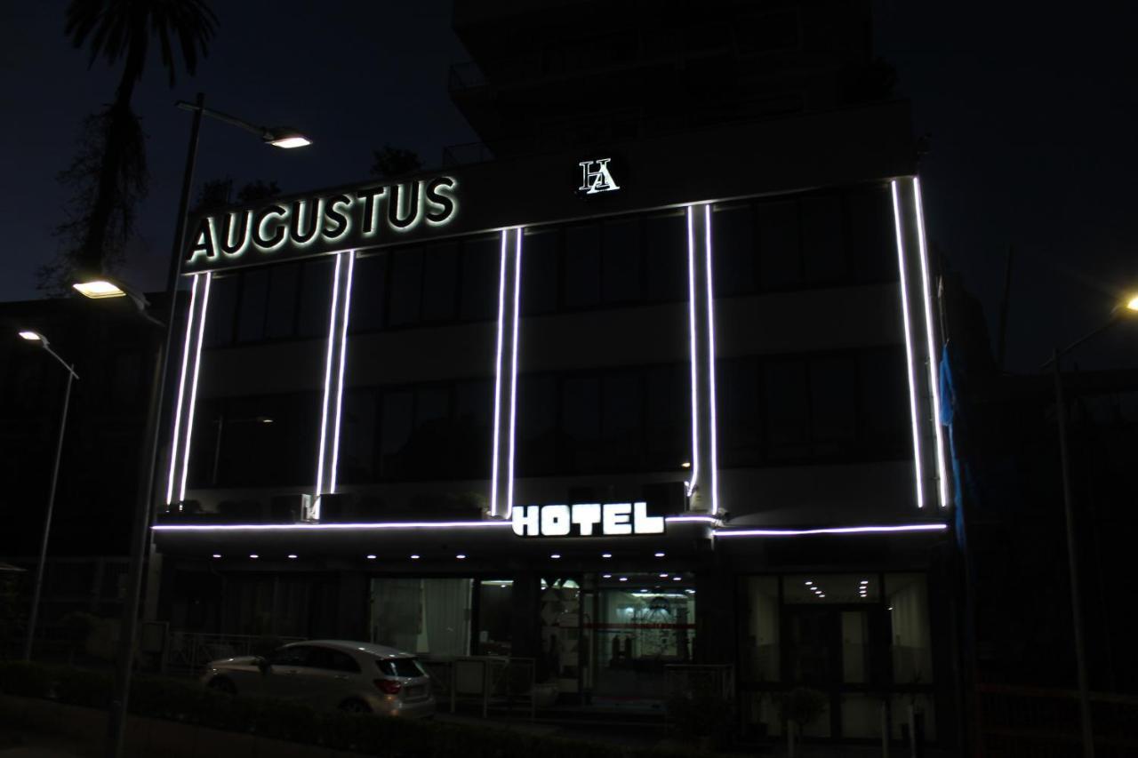 فندق Augustus أوتافيانو المظهر الخارجي الصورة